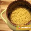 Millet porridge in pots Millet porridge, not sweet, in a pot