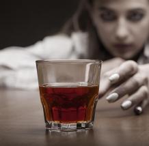 Paranoik alkoholowy: oznaki, objawy, rodzaje i leczenie