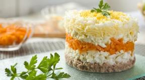 Balık salatası Mimoza: Yeni Yıl tarifi!