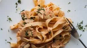 Receta paso a paso para hacer pasta con calamares Pasta con calamares en salsa de tomate